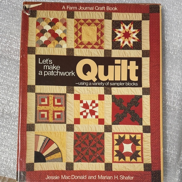 Quilting Pattern Book Collection - Picture 2 of 12